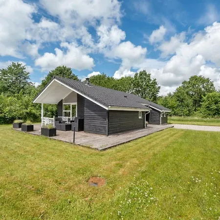 Nyaraló Estrid - 30km From The Sea In Western Jutland By Interhome *